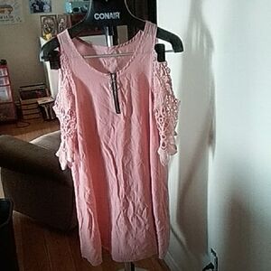 10/$10  Pink Embellished Cut Out Blouse XL